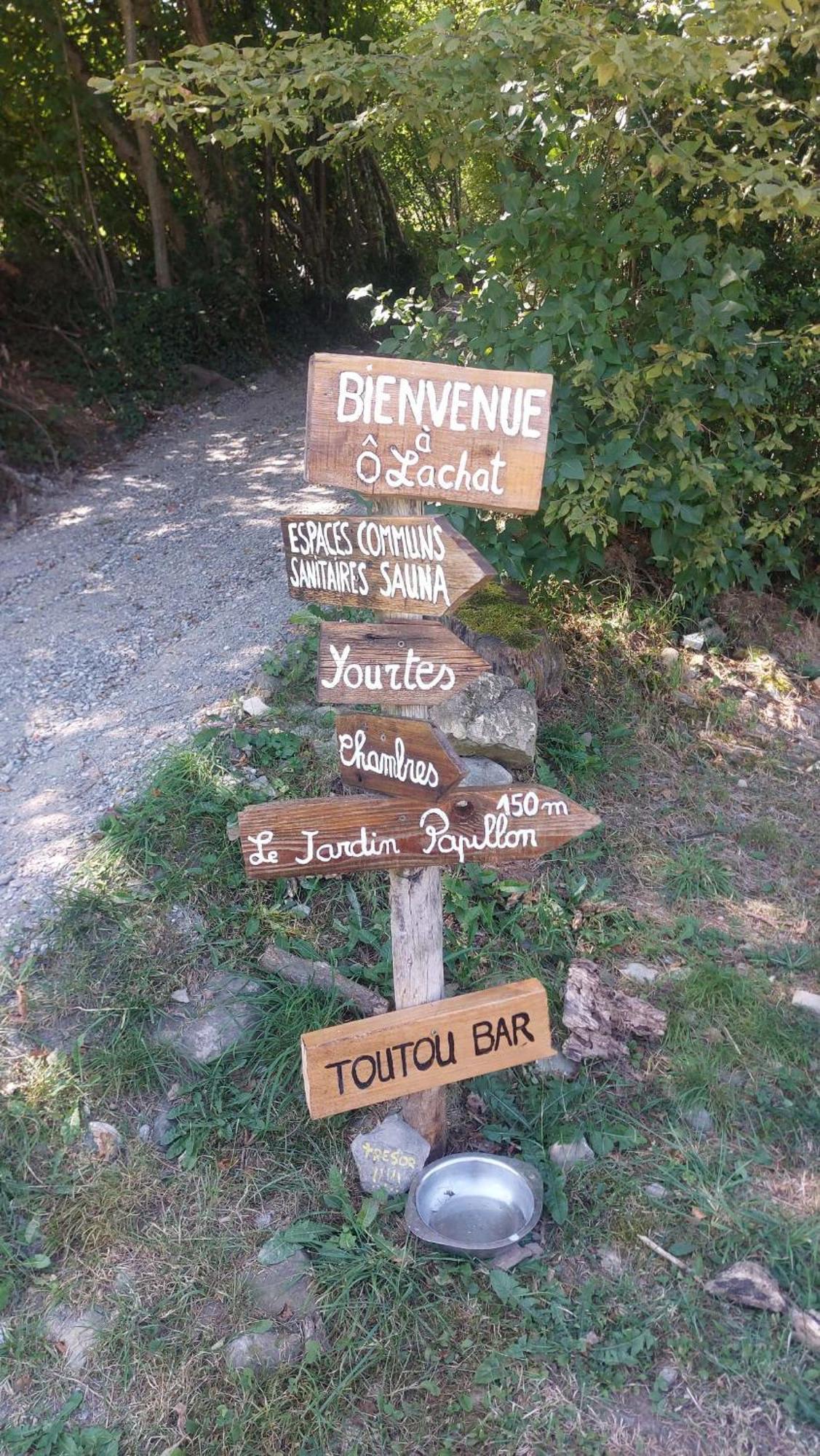 Yourtes Olachat Proche Annecy Faverges Exterior photo