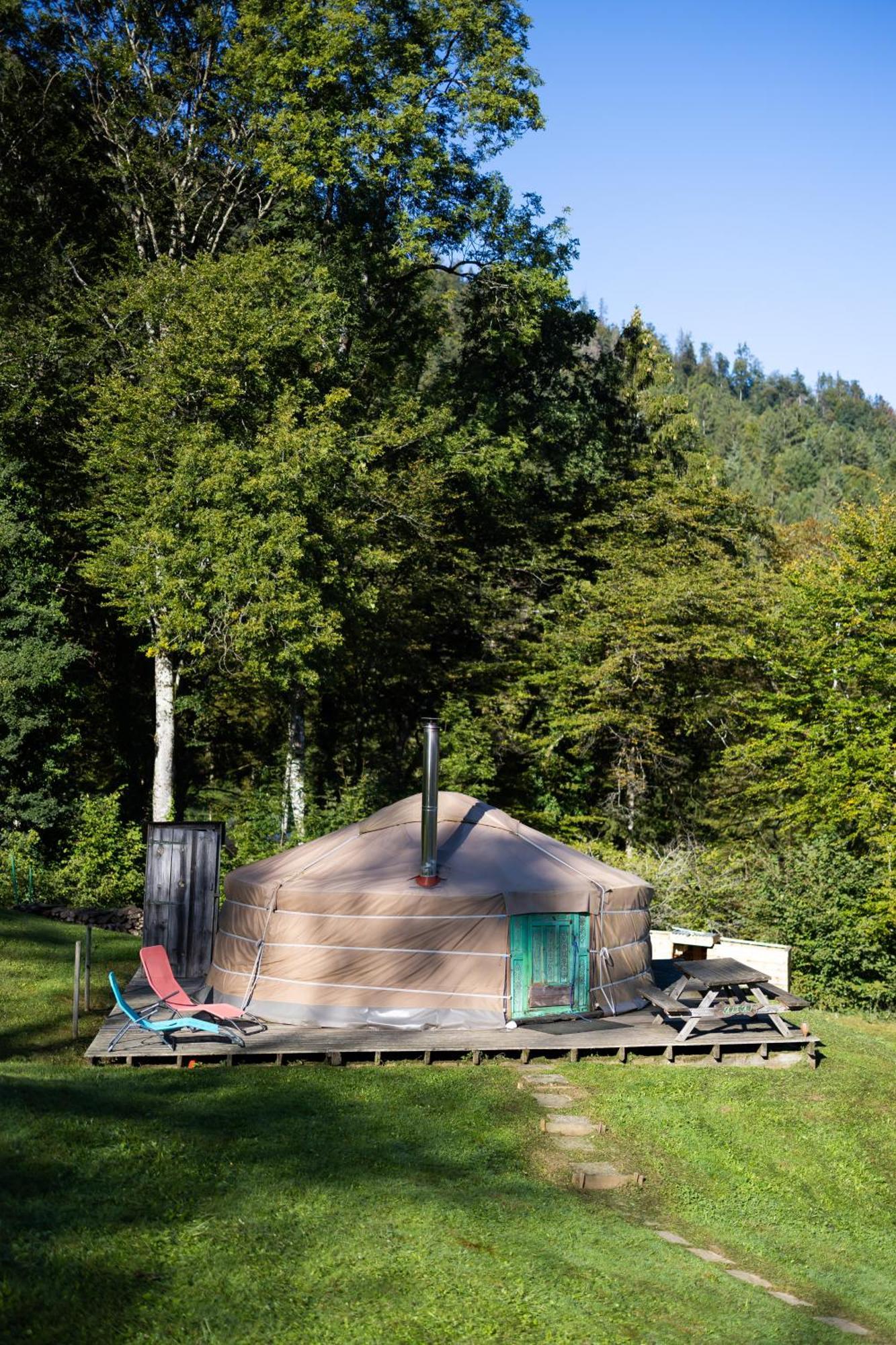 Yourtes Olachat Proche Annecy Faverges Exterior photo